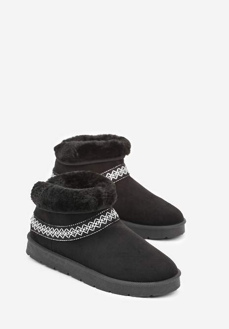 Czarne Rustykalne Śniegowce z Imitacji Zamszu z Haftem i Futerkiem Zetilda