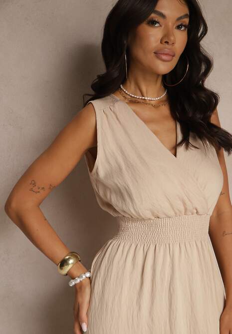 Beżowa Wiskozowa Sukienka o Kopertowym Kroju Bez Rękawów Silessa