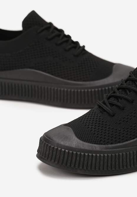 Czarne Trampki z Siateczkową Cholewką i Tłoczoną Podeszwą Lalnai