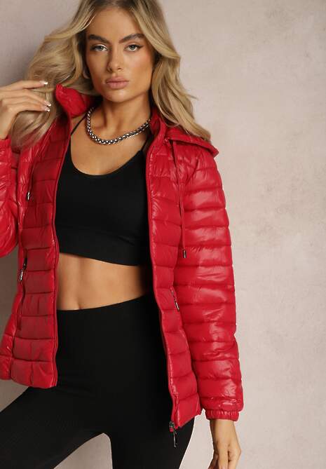 Czerwona Pikowana Kurtka z Odpinanym Kapturem Telianna