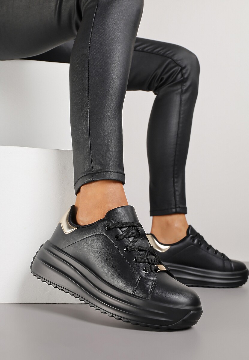 Białe Sneakersy na Platformie z Tłoczeniem i Perforacją Anirriva