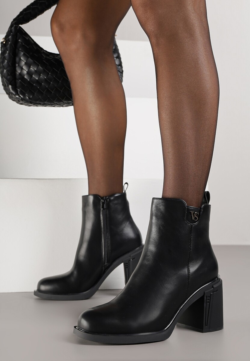 Czarne Botki do Kostki VICES na Słupkowym Obcasie z Aplikacją przy Cholewce Nelerie