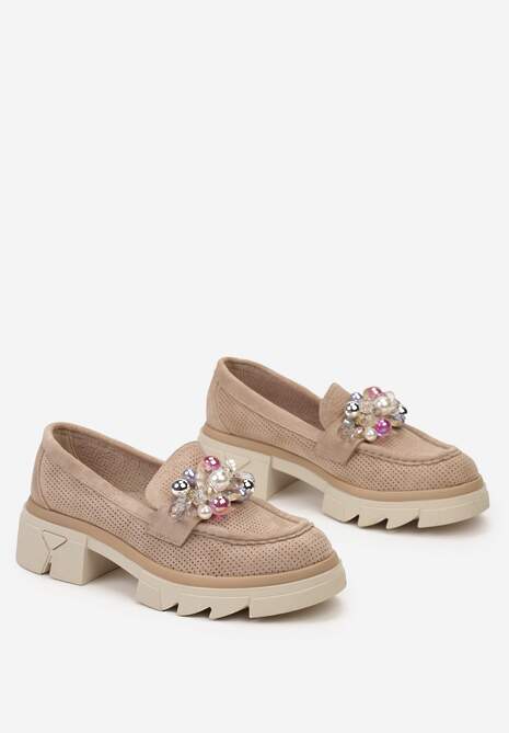 Ciemnobeżowe Mokasyny z Dekoracyjnymi Kryształkami i Skórzaną Wkładką na Grubej Podeszwie Sarrva