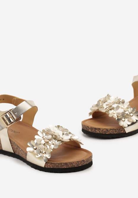 Złote Sandały na Koturnie z Korka Ozdobione Kwiatkami Fiaona