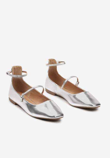 Srebrne Balerinki z Imitacji Skóry na Płaskiej Podeszwie z Dwiema Sprzączkami Rosalalia