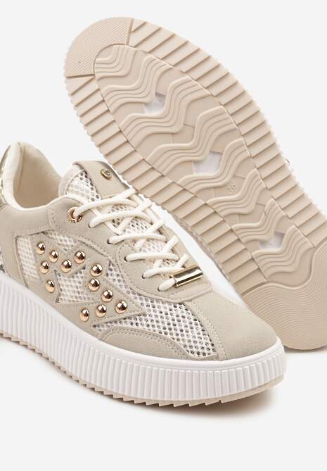 Beżowe Sneakersy Ozdobione Gwiazdą i Nitami Zeloti