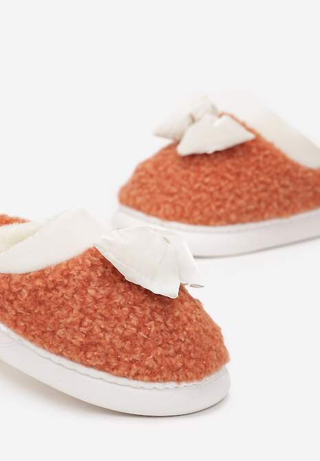 Pomarańczowe Kapcie z Futrzanego Kożuszka z Kokardką Hilusa