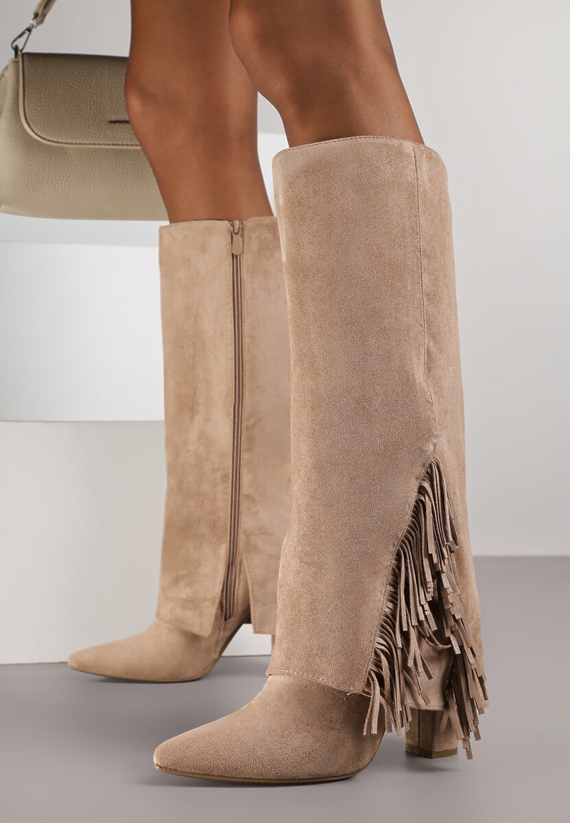 Ciemnobeżowe Kozaki na Słupkowym Obcasie z Cholewką Imitującą Nogawkę z Frędzlami Linafela