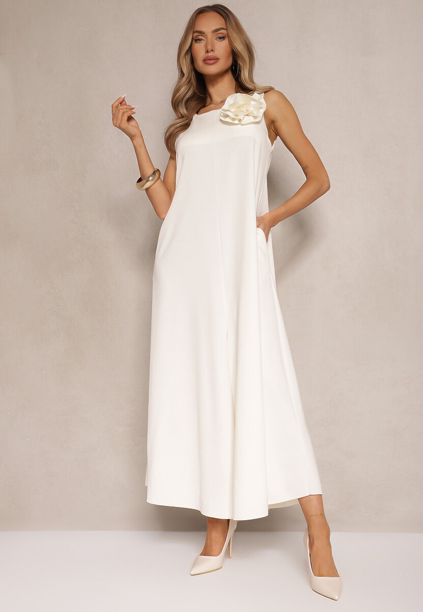 Jasnobeżowy Kombinezon z Wiskozą Ozdobiona Kwiatem Broszką 3D Solio