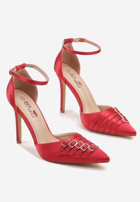 Czerwone Szpilki Satynowe Ozdobione Klamrami Liorlina