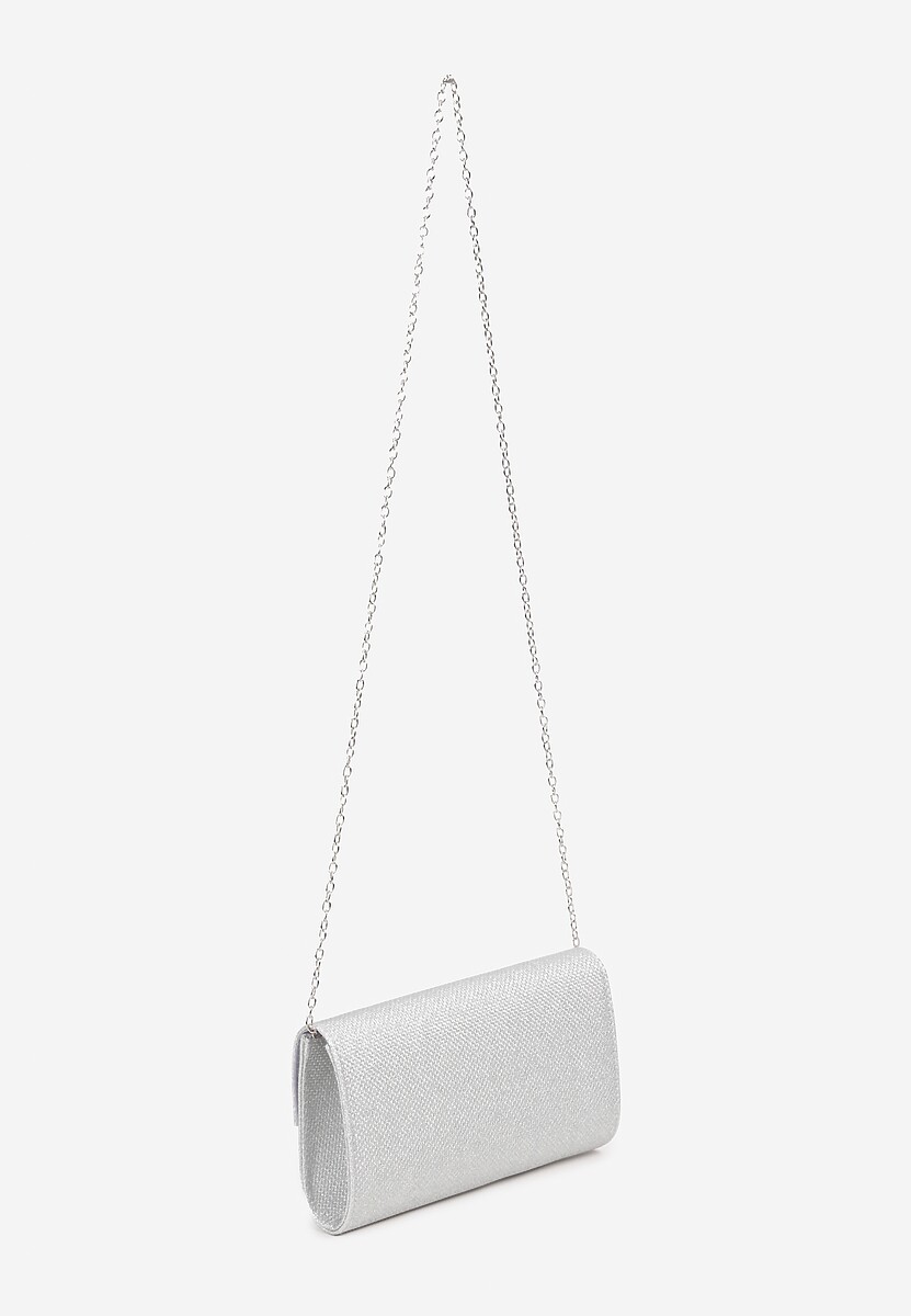 Srebrna Torebka Kopertowa Ozdobiona Metaliczną Nicią z Łańcuszkiem Ceriora