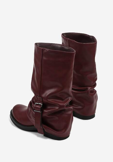 Bordowe Botki Bikery z Wywiniętą Cholewką z Marszczeniem i Klamrą Fenilea