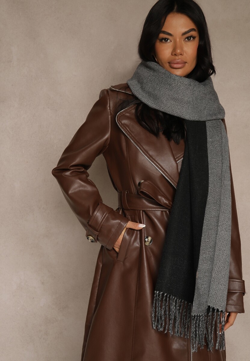 Czarny Szalik z Bawełny i Wiskozy o Klasycznym Fasonie z Frędzlami Vetirosa