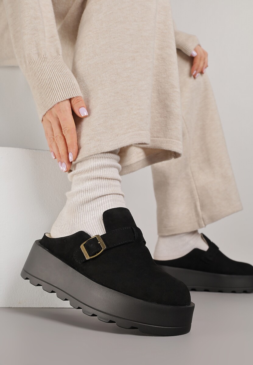 Beżowe Śniegowce na Grubej Podeszwie z Niską Cholewką i Ozdobną Klamerką Vetibela