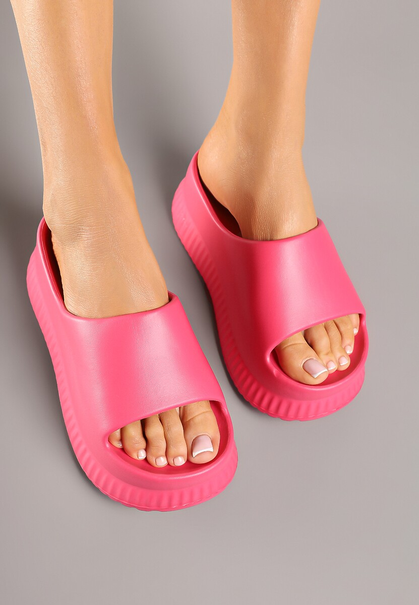 Fuksjowe Klapki z Pianki na Tłoczonej Platformie Hasalle