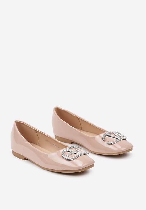 Beżowe Balerinki Lakierowane na Płaskiej Podeszwie z Aplikacją z Cyrkonii Mariselina
