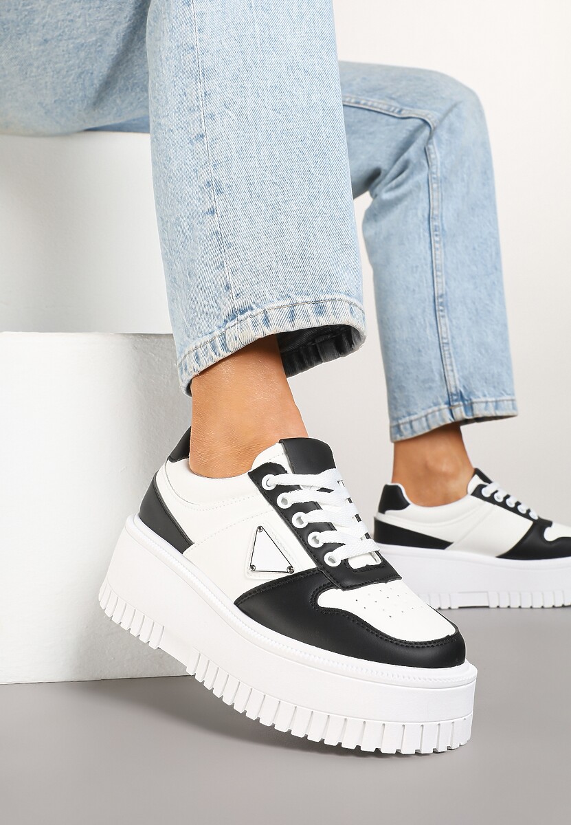 Biało-Czarne Sneakersy na Platformie z Tłoczeniem Halinea