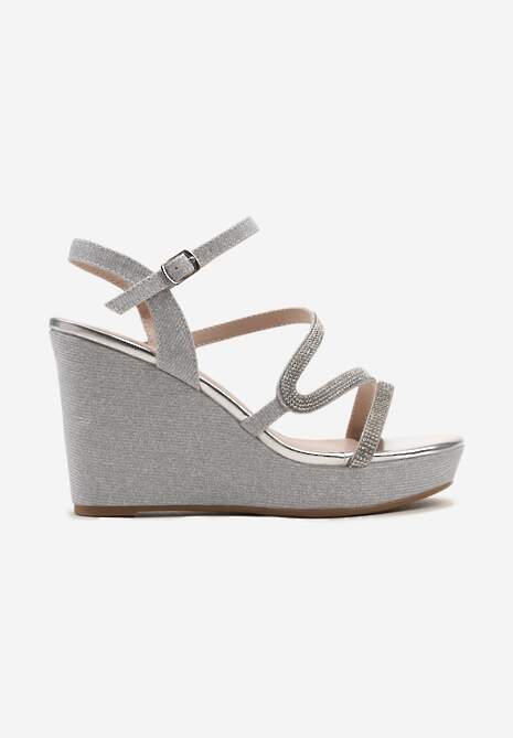 Srebrne Sandały na Koturnie z Brokatem i Cyrkoniami oraz Sprzączką Jottima