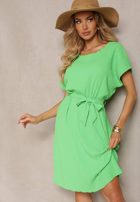 Jasnozielona Sukienka o Pudełkowym Kroju i Paskiem w Talii Tiarina