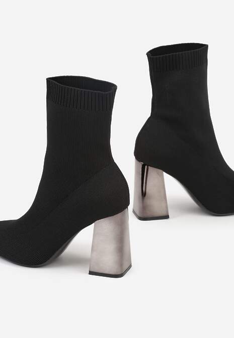 Czarne Skarpetkowe Botki VICES na Słupku w Eleganckim Stylu Rarana