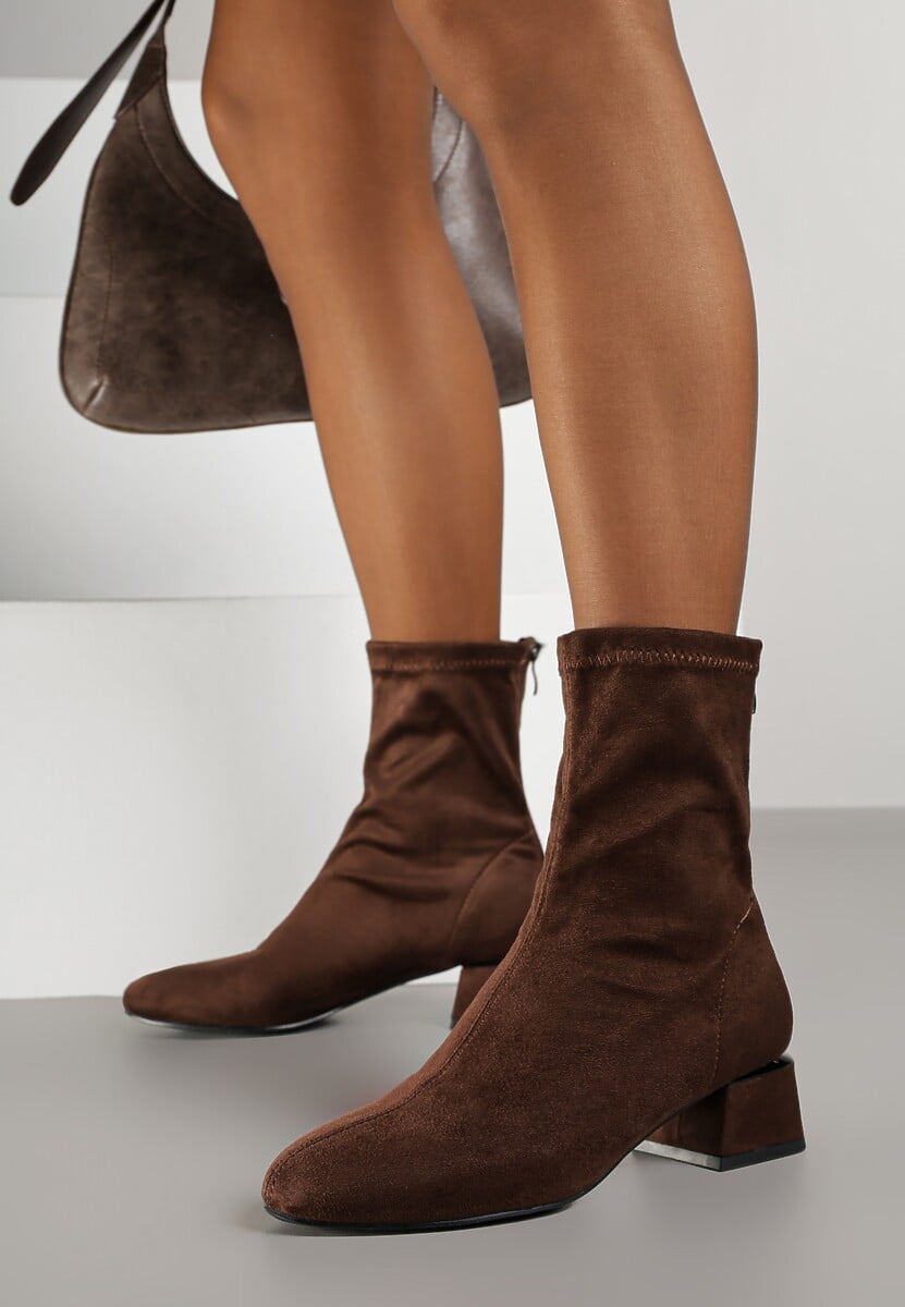 Brązowe Eleganckie Botki VICES Skarpetkowe na Klocku z Metalicznym Zdobieniem Rivite