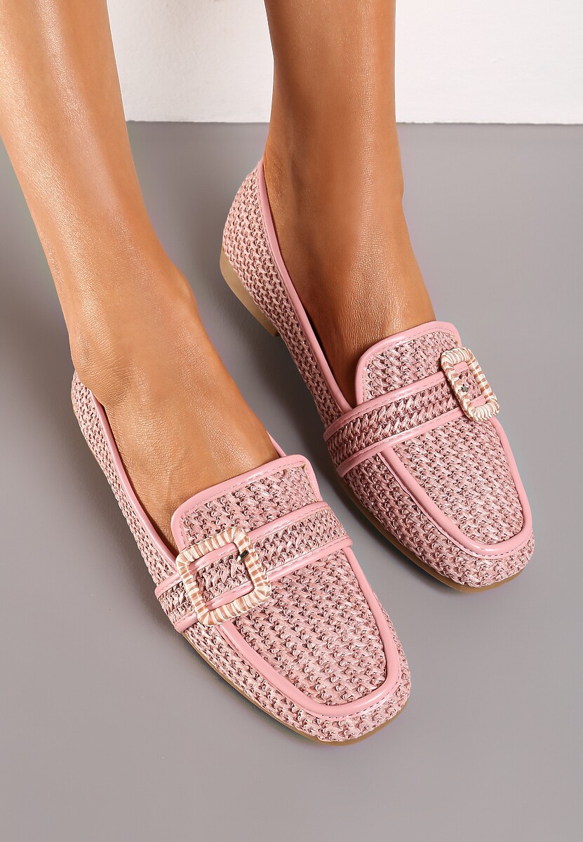 Beżowe Mokasyny z Szeroką Klamrą Nawina