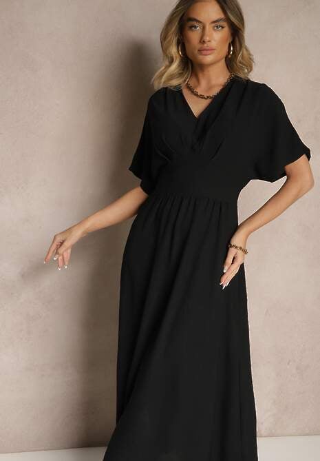 Czarna Sukienka o Rozkloszowanym Kroju z Gumką w Talii Iffine