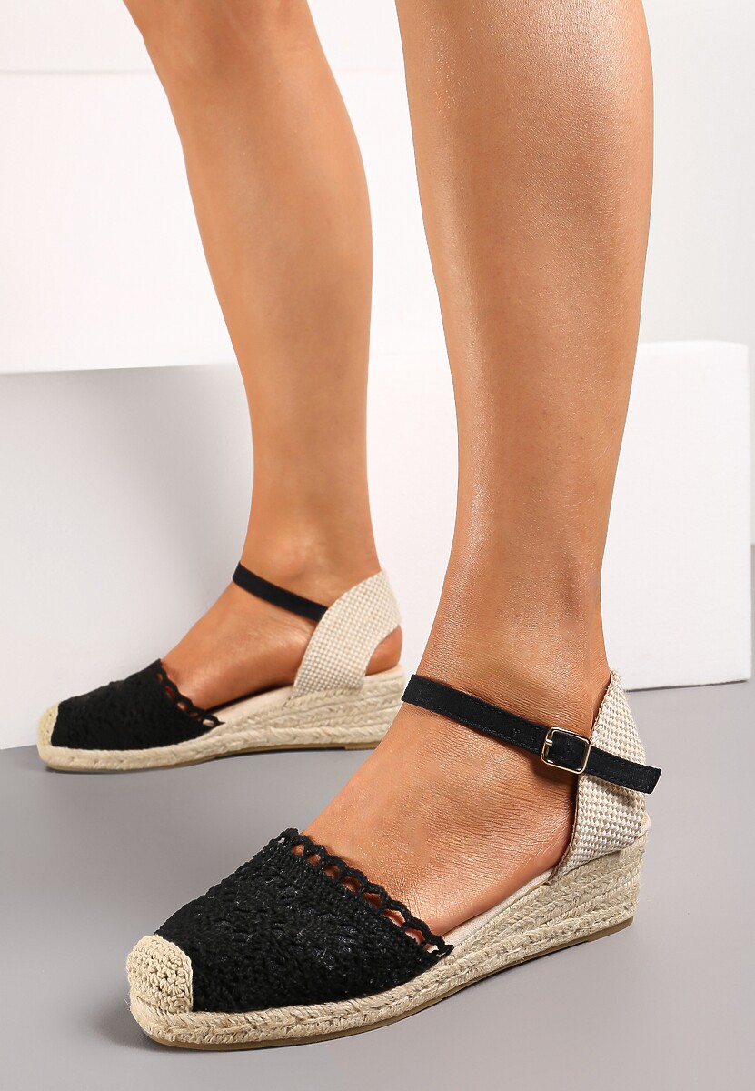 Czarne Sandały w Stylu Espadryli na Koturnie z Plecionką i Ażurowym Noskiem Bellisae