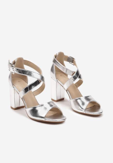 Srebrne Sandały Zapinane na Sprzączkę na Słupku Meavilla