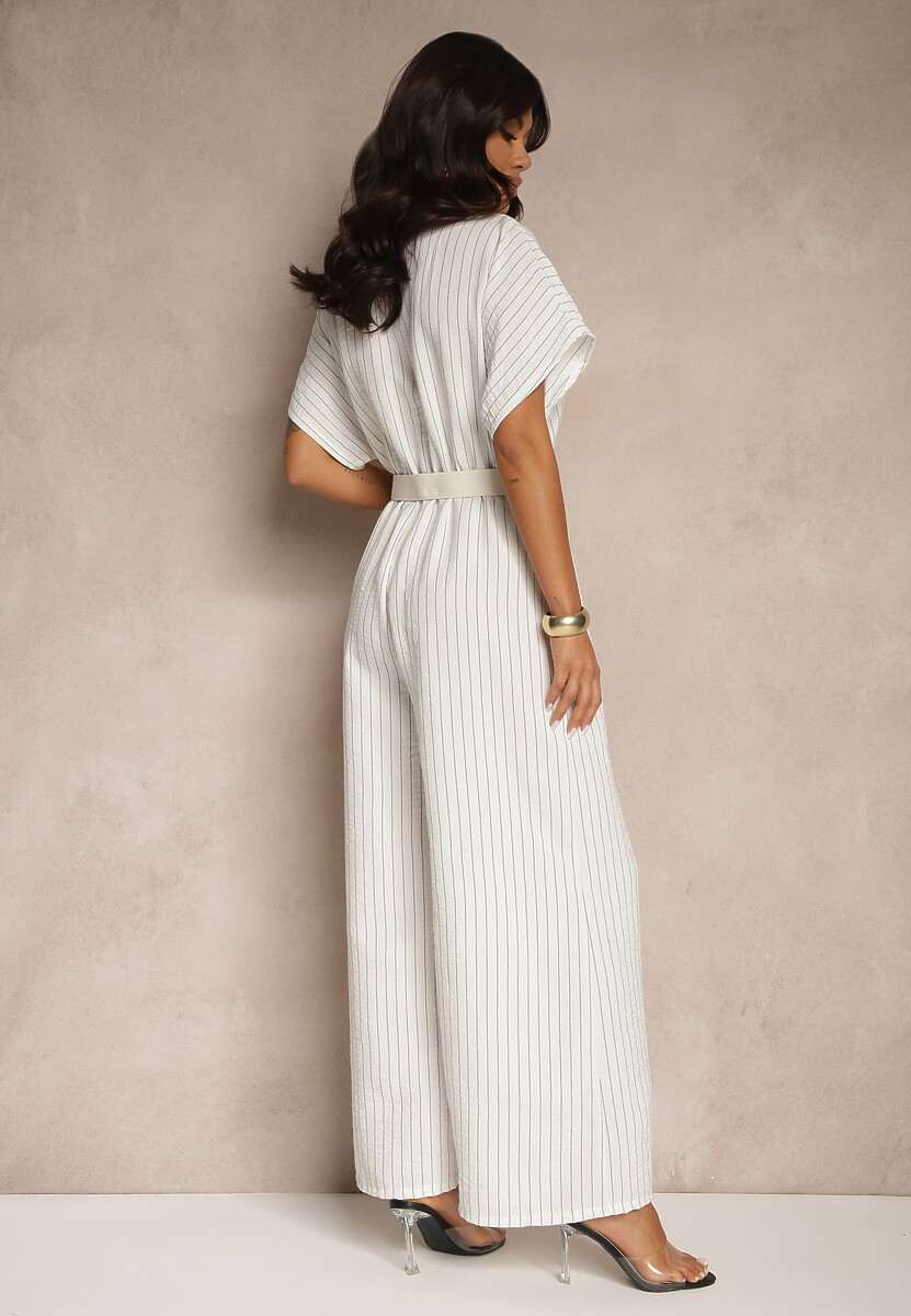 Biały Kopertowy Kombinezon z Nietoperzowymi Rękawami i Paskiem Tollamira