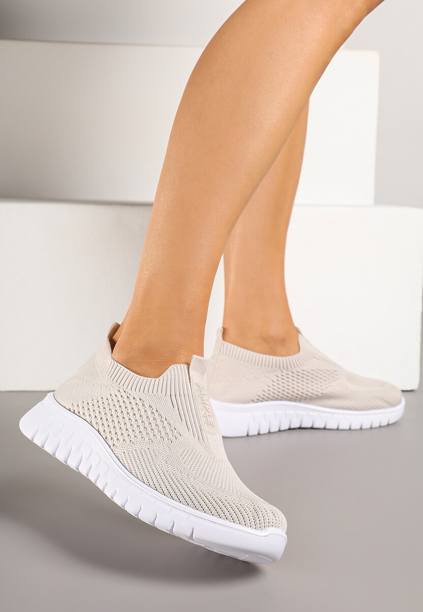 Beżowe Elastyczne Buty Sportowe Ozdobione Tłoczeniem Cleandra