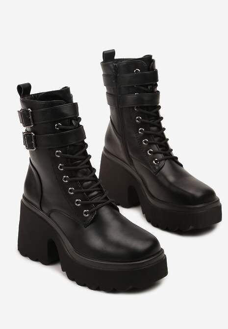 Czarne Botki Workery Vices na Słupku Ozdobione Kwadratowymi Klamrami Lirrise