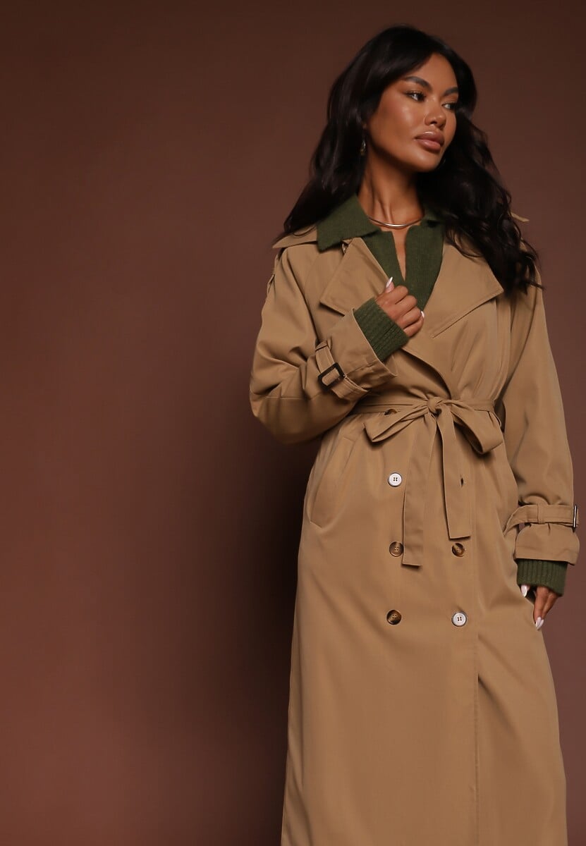 Jasnobrązowy Płaszcz o Wydłużonym Fasonie Trencza z Guzikami i Paskiem Dennime