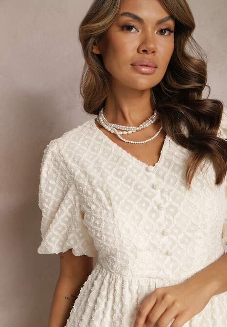 Beżowa Rozkloszowana Sukienka Haftowana Maxi z Krótkim Rękawem Garneta