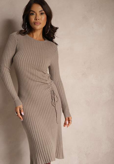 Beżowa Prążkowana Sweterkowa Sukienka z Wiskozą i Troczkiem z Boku Agranea