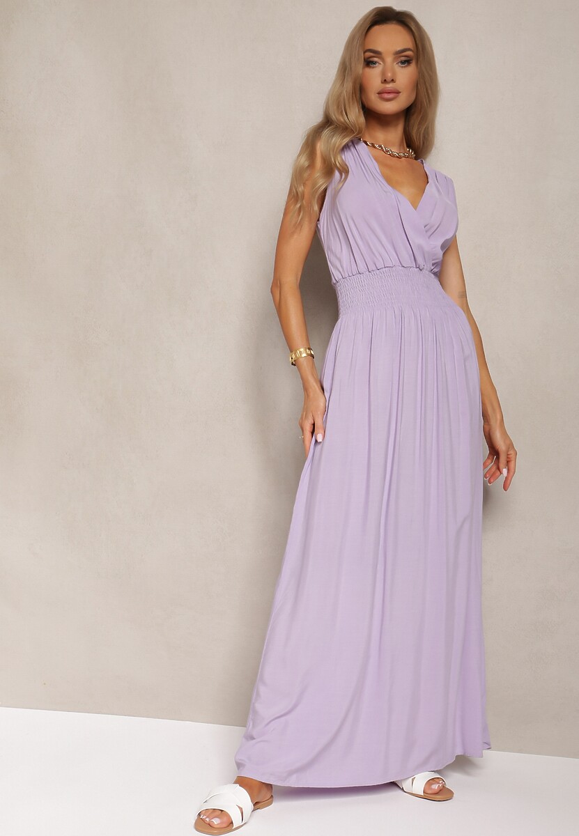 Zielona Taliowana Sukienka z Wiskozy Wykończona Gumkami w Talii i Kopertowym Dekoltem Kairidia