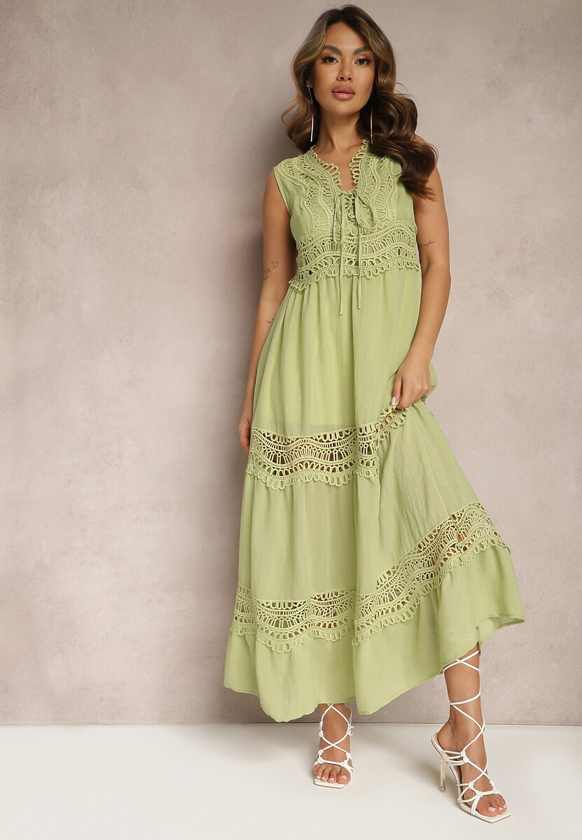 Fioletowa Maxi Sukienka o Rozkloszowanym Kroju z Ażurowymi Wstawkami Litulla