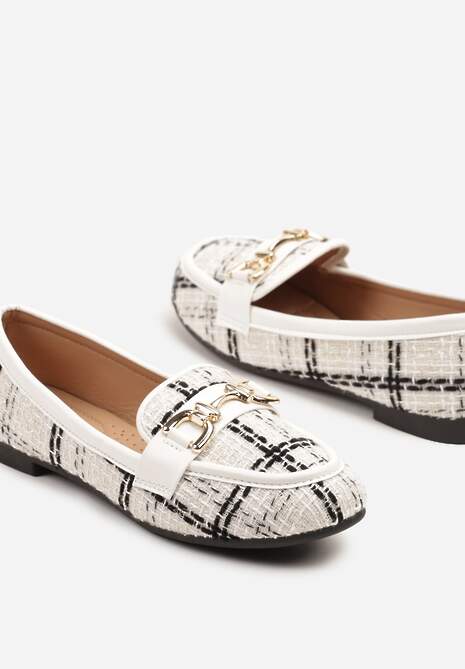 Białe Mokasyny z Tweedu z Metaliczną Ozdobą Sollia
