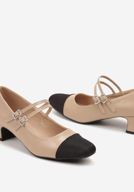 Beżowe Czółenka ze Sprzączkami na Pasku i Ozdobnym Noskiem Mevaris