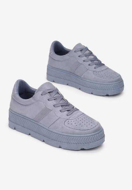 Niebieskie Sneakersy z Perforacją na Żłobionej Podeszwie Riparian Rights