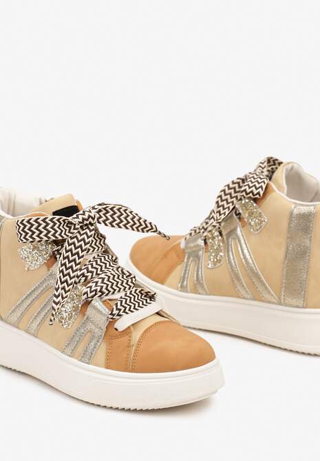 Ciemnobeżowe Streetwearowe Sneakersy na Grubej Podeszwie Ozdobione Kontrastowymi Wstawkami Kaittane