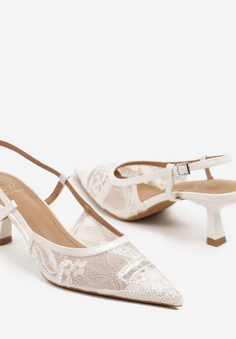 Białe Sandały Koronkowe na Kaczuszce z Noskiem w Szpic i Odkrytą Piętą Tyslevia