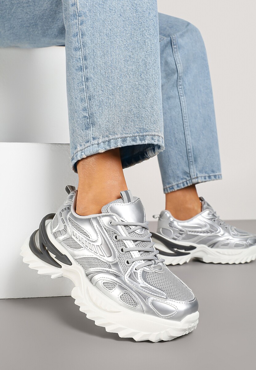 Czarne Sneakersy na Platformie z Tłoczeniem i Siateczkowymi Wstawkami Galoria