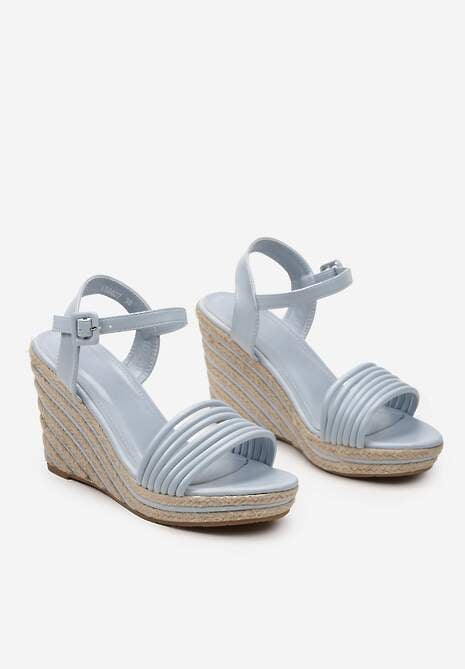 Niebieskie Sandały Zapinane wokół Kostki Ozdobione Plecionką na Koturnie Gwenda