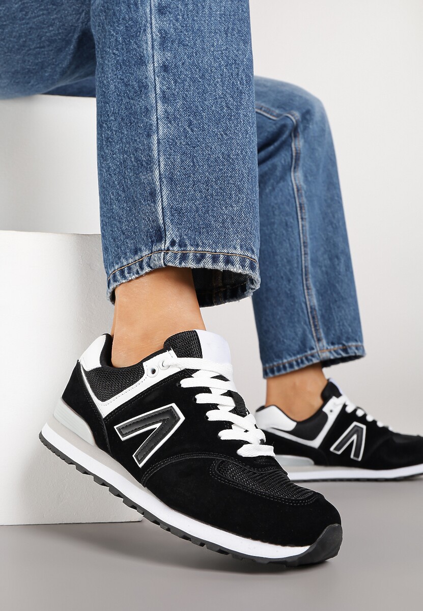 Czarno-Białe Sneakersy Ozdobione Geometrycznym Motywem Rilenessa