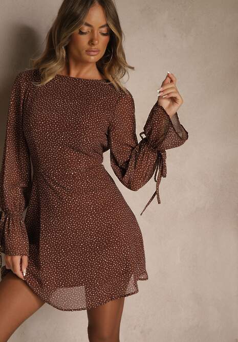 Brązowa Sukienka Vices Ozdobiona Transparentnymi Rękawami i Kropkami Celziva