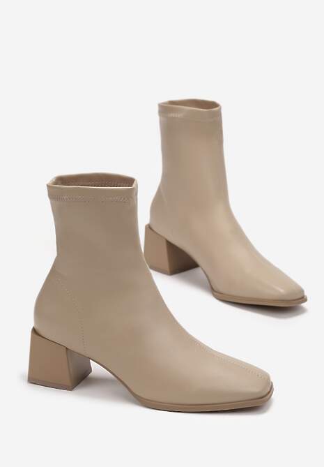 Ciemnobeżowe Botki na Niskim Słupku Sileurie