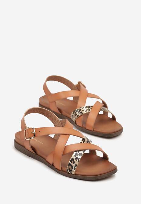 Jasnobrązowe Sandały z Przeplatanymi Paskami Zapinane na Klamerkę Nitaswena