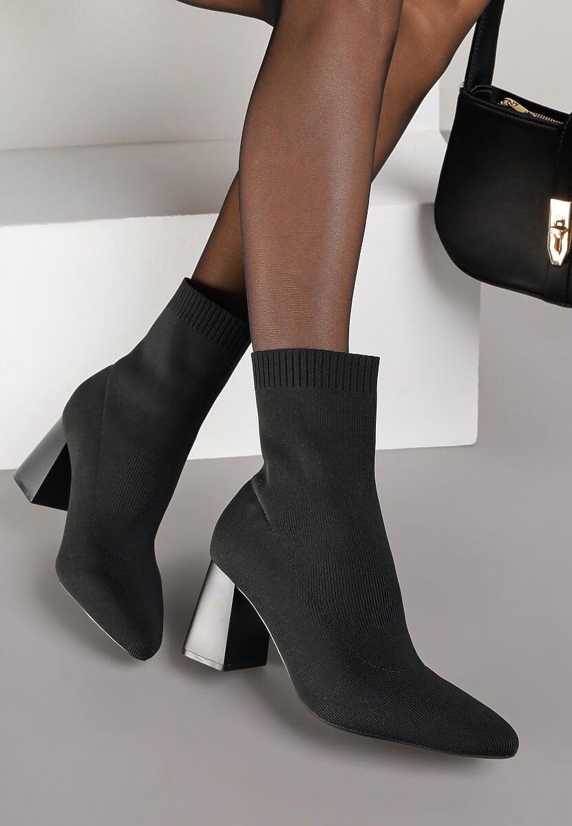 Czarne Botki Vices na Słupku ze Skarpetową Cholewką Adanelle