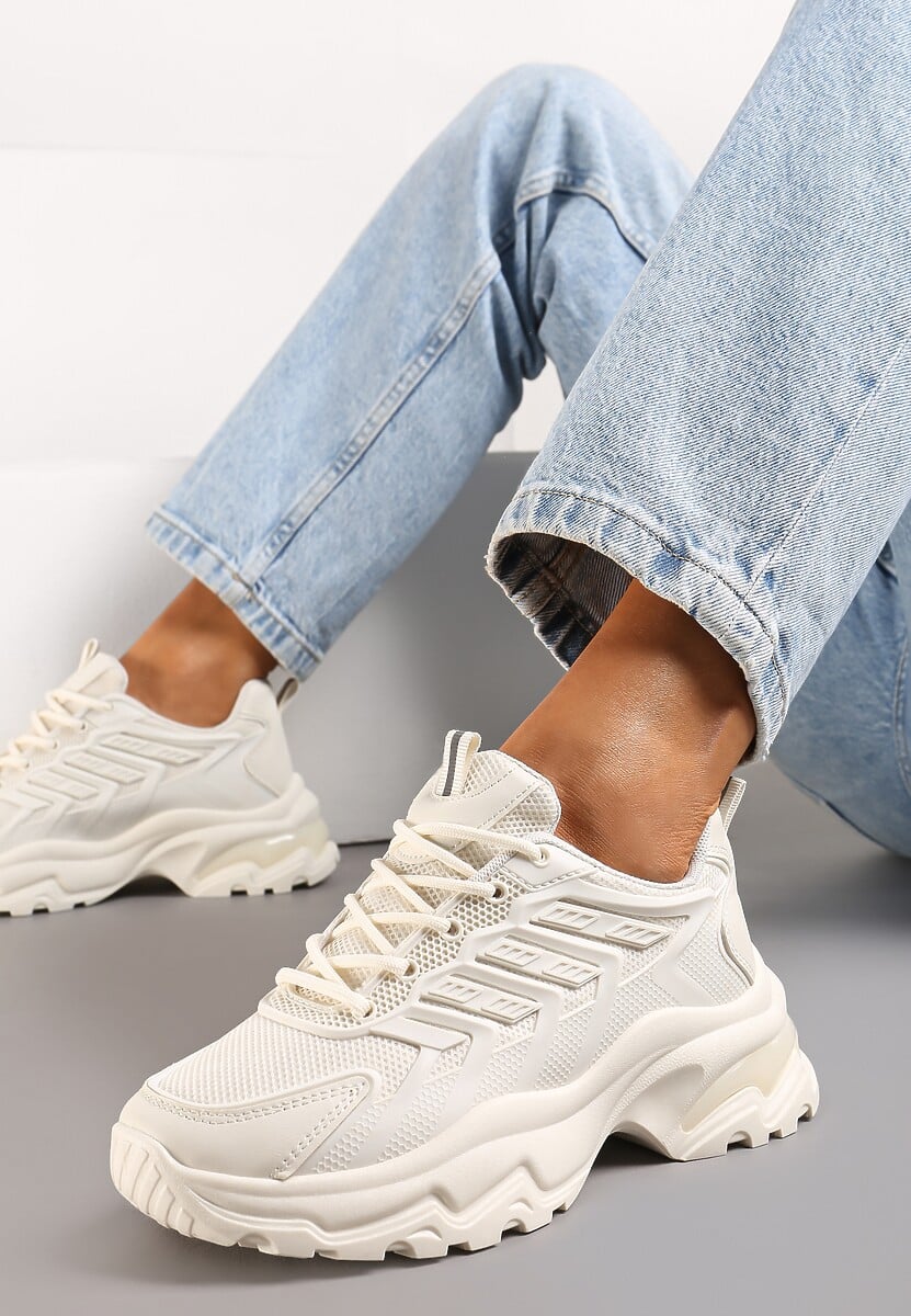 Beżowe Sneakersy na Tłoczonej Podeszwie z Siateczkowymi Wstawkami Amrogia